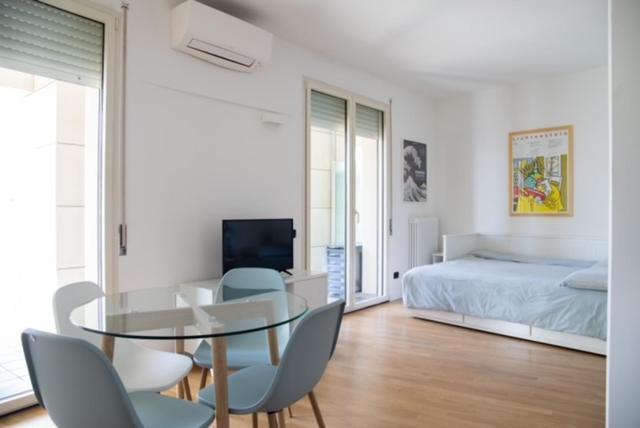Grande Monolocale Con Parcheggio Interrato Incluso Apartment เจนัว ภายนอก รูปภาพ