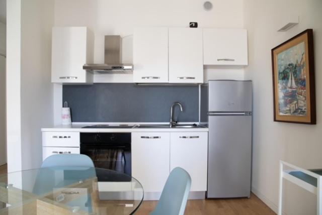 Grande Monolocale Con Parcheggio Interrato Incluso Apartment เจนัว ภายนอก รูปภาพ
